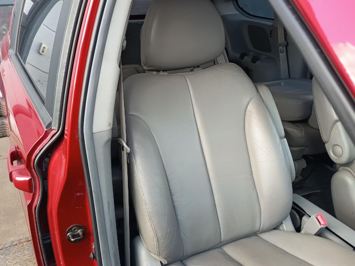 Kia Carnival III original Sitz vorne rechts Sitzheizung Leder Baujahr 2006