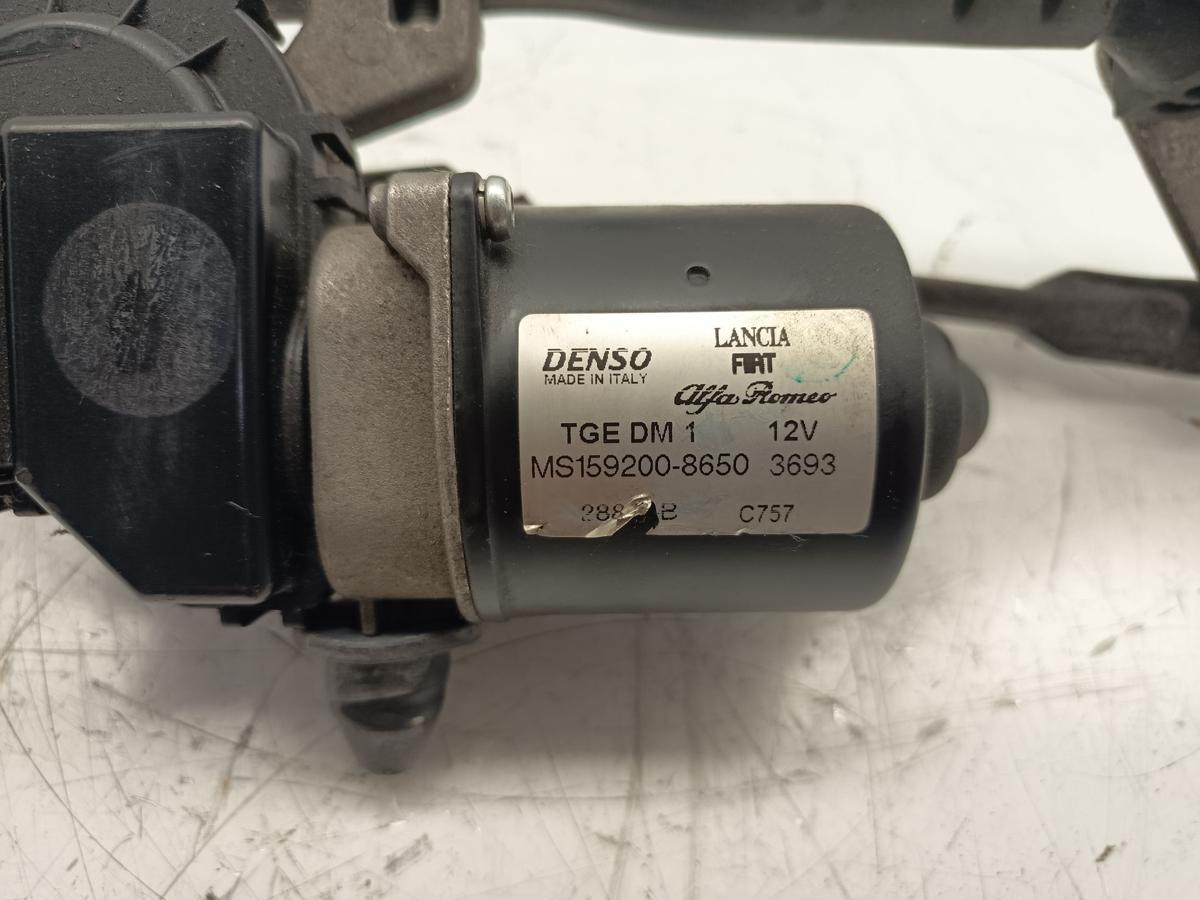 Renault Megane III original Wischermotor vorn/Front mit Gestänge Bj 2010