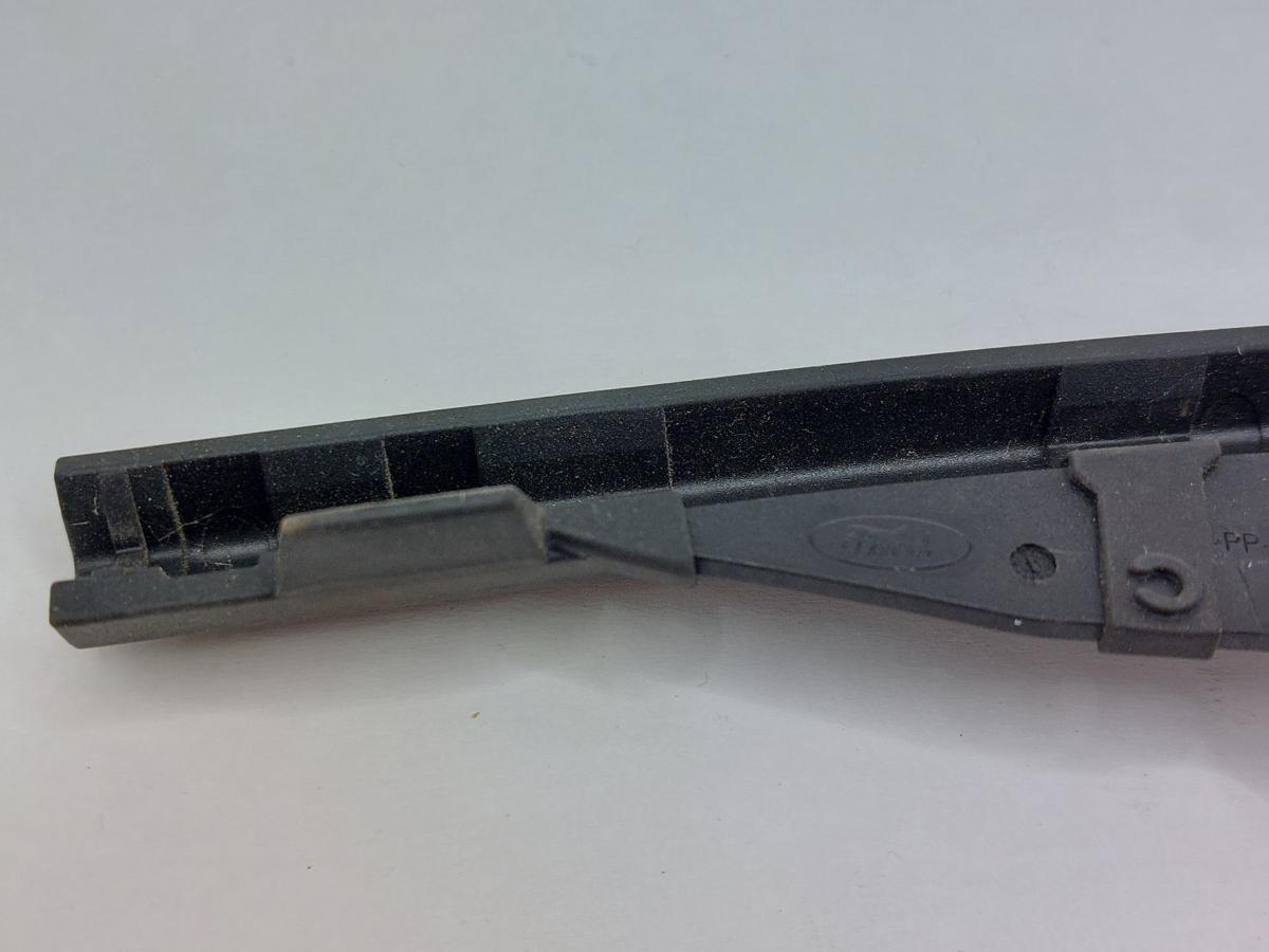 Ford Fiesta HF MK8 Türkantenschutz vorn rechts Ersatzschiene Door Edge Guards