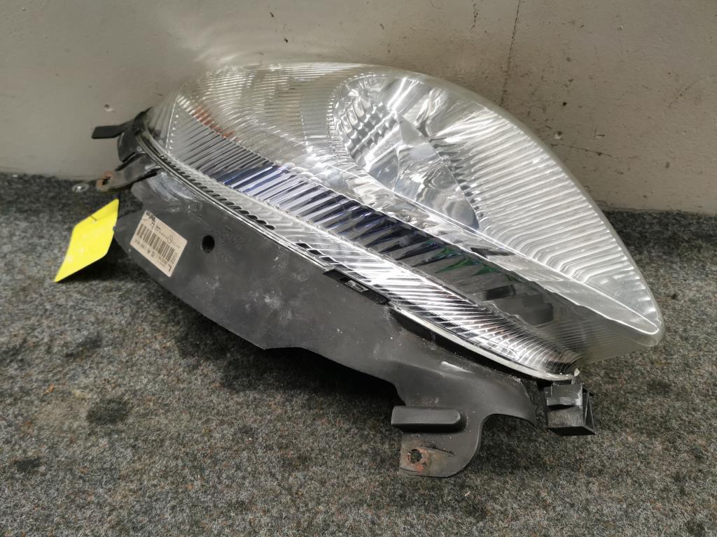 Citroen Xsara Picasso BJ 2000 Scheinwerfer vorn links Lampe 89300190 Valeo