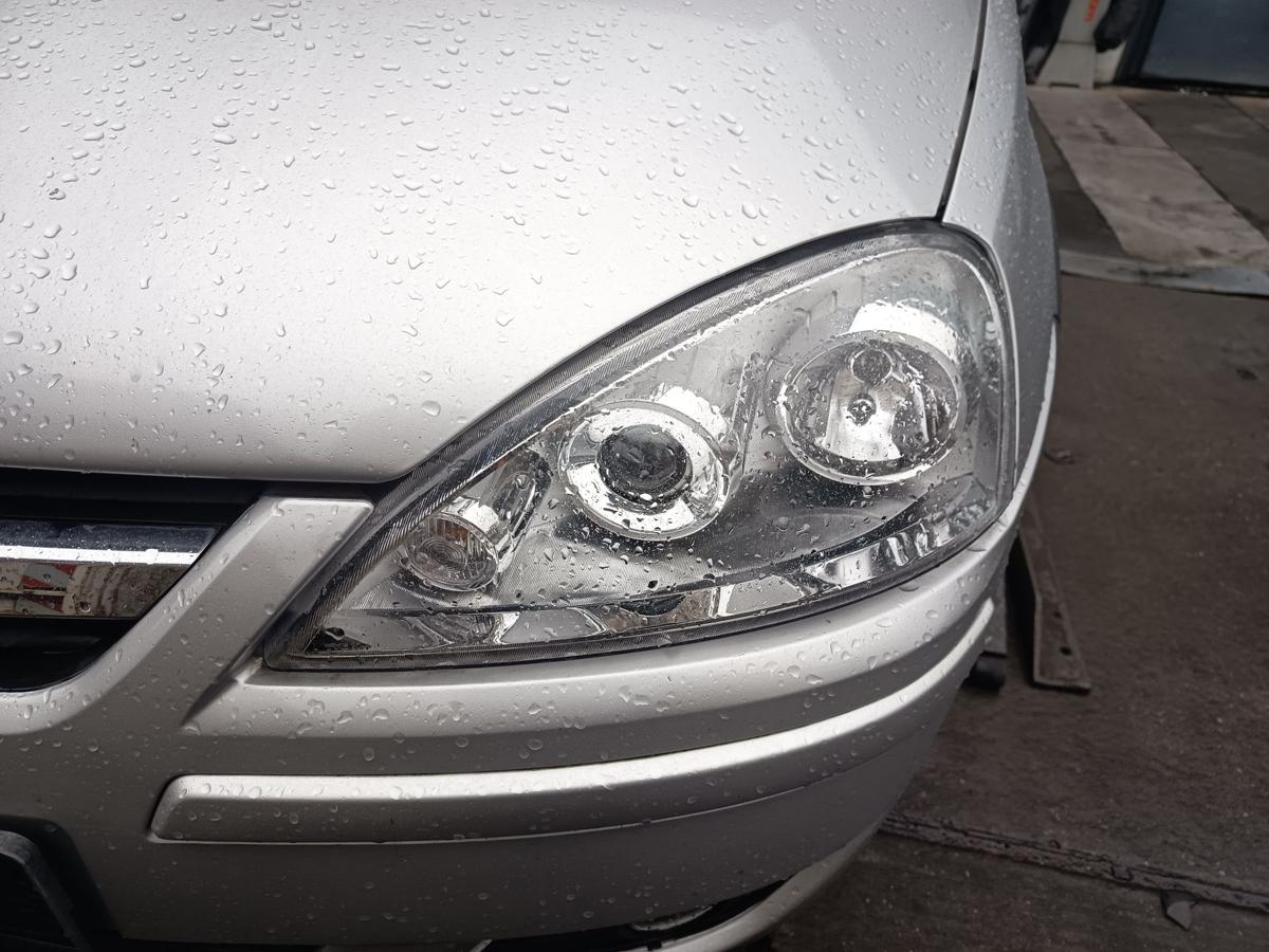 Opel Corsa C 3-TRG Bj 2005 original Scheinwerfer Elipsoid vorn links Facelift