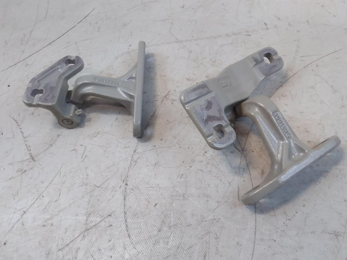 Mercedes Benz Sprinter 907 910 original T&uuml;rscharniersatz vorn rechts Bj.2020