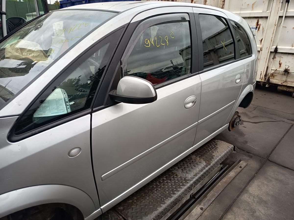 Opel Meriva A original T&uuml;r vorn links Fahrer Z157 Starsilber Bj 2010