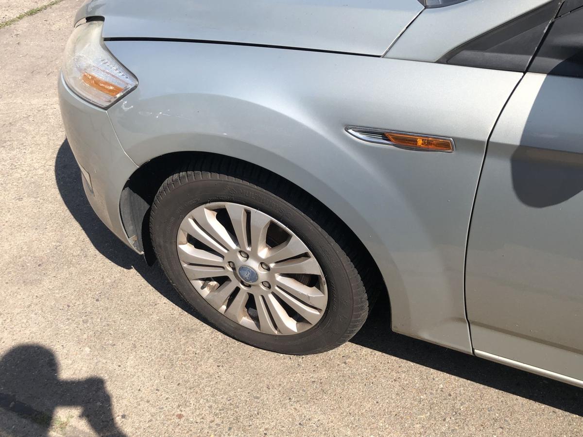 Ford Mondeo MK4 BA7 Kotfl&uuml;gel vorn links Fahreseite D8 Chill