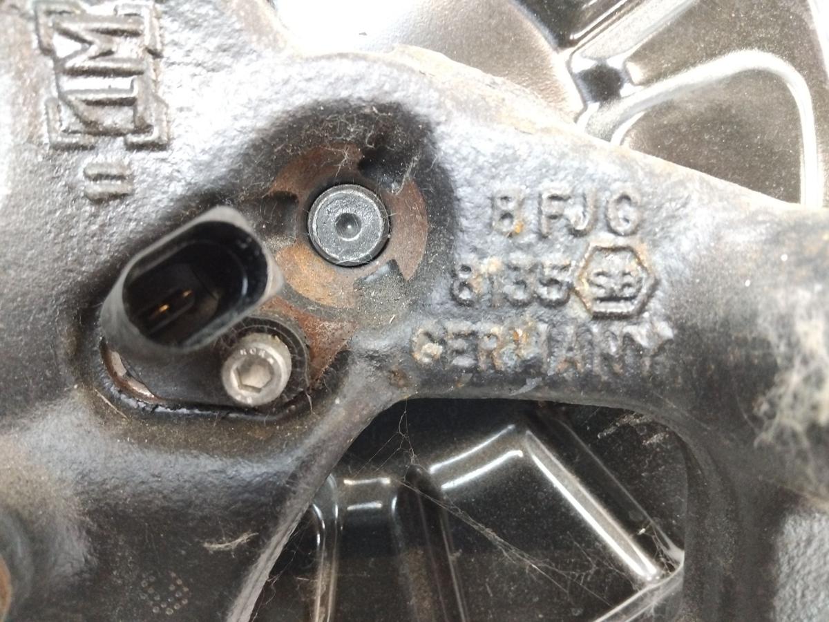 VW Golf 6 GTI original Achsschenkel Radlagergehäuse Hinterachse rechts Bj.2012