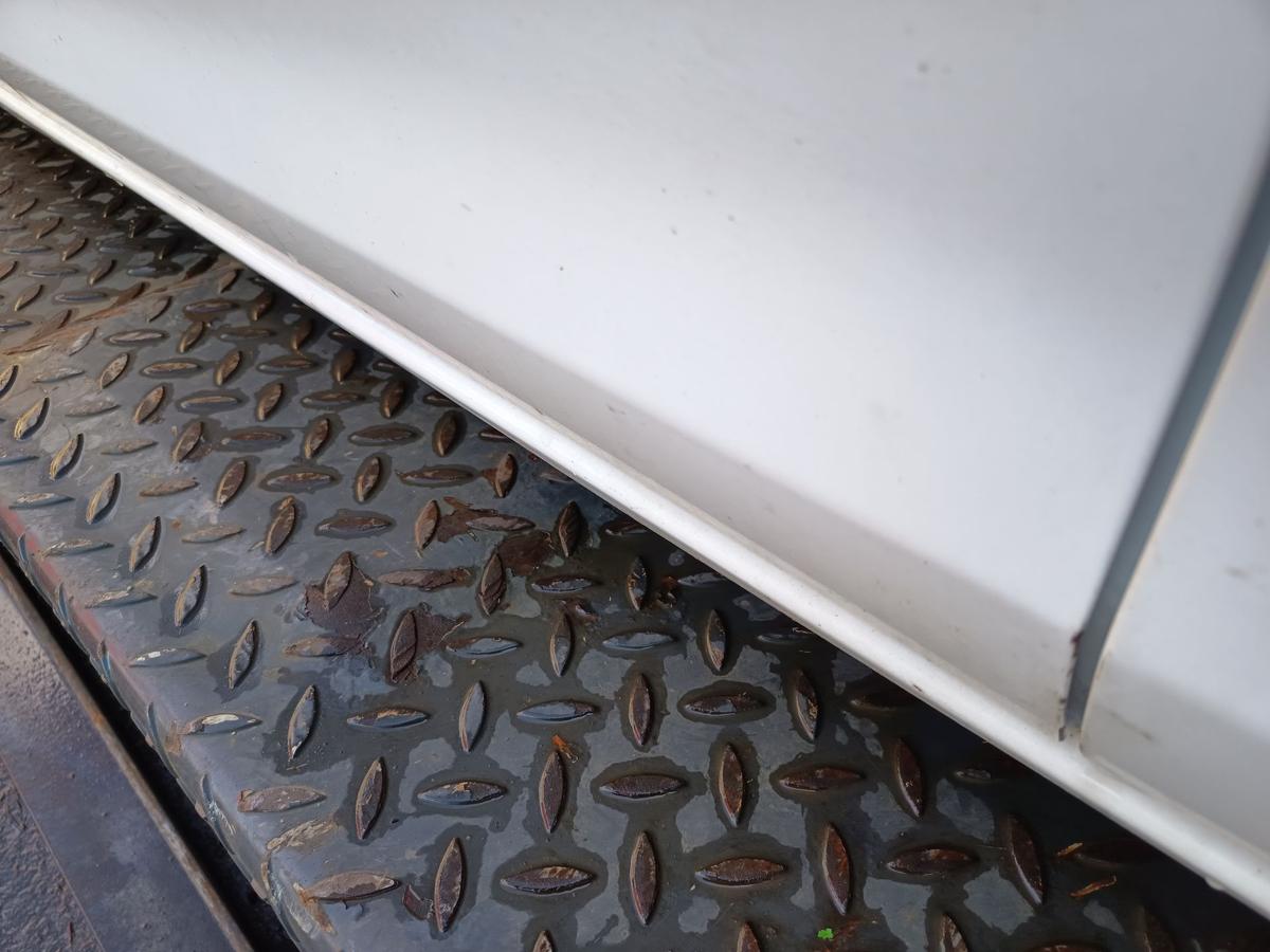 Opel Astra J original T&uuml;r vorn links Fahrer Rohbau Z40R Schneewei&szlig; Bj 2013