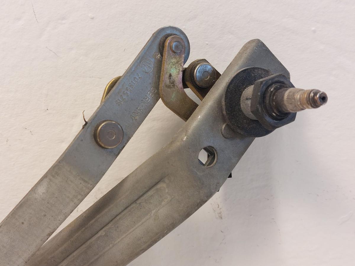 VW T4 7D Wischermotor hinten Heckwischermotor mit Gestänge