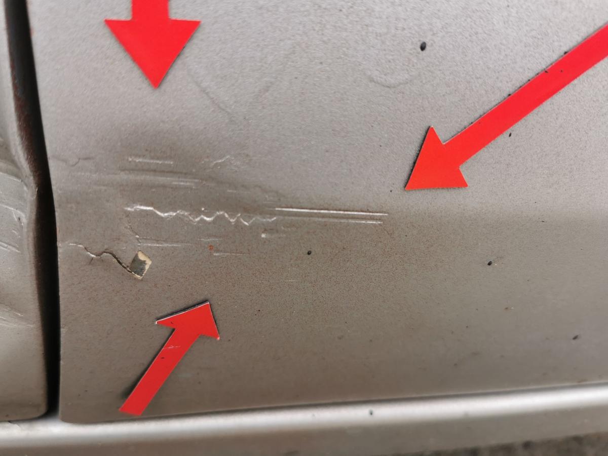 Toyota Yaris XP9 Beifahrertür Autotür Tür vorn rechts 1E7 SilverPearl FRA TEXT