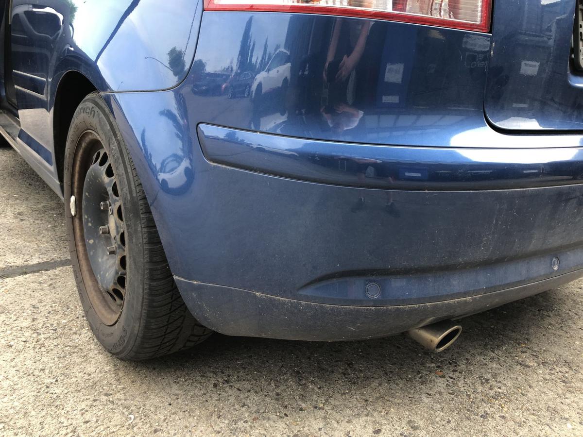 Audi A3 8P ab05 Sto&szlig;f&auml;nger hinten Hecksch&uuml;rze 3 t&uuml;rer PDC LZ5C Mauritius Blau