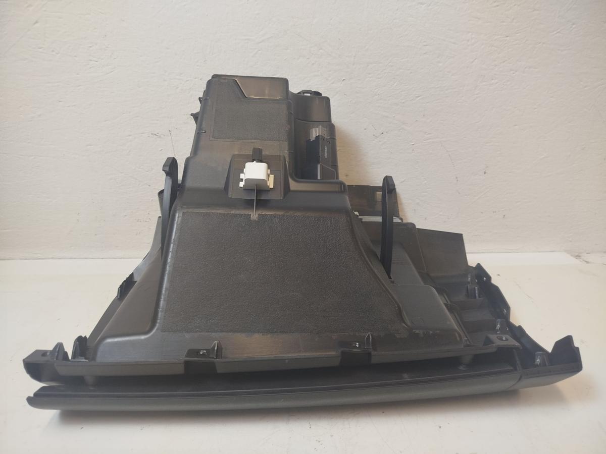 Nissan Leaf ZE1 40kWh Handschuhfach Handschuhkasten rechts Schalttafelkasten