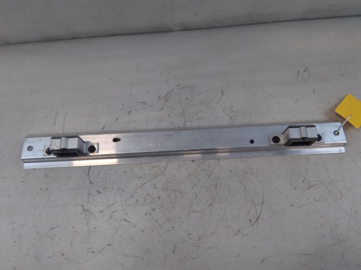Tesla Model Y original Träger Halter Kühler oben BJ2023 1636605-00-A
