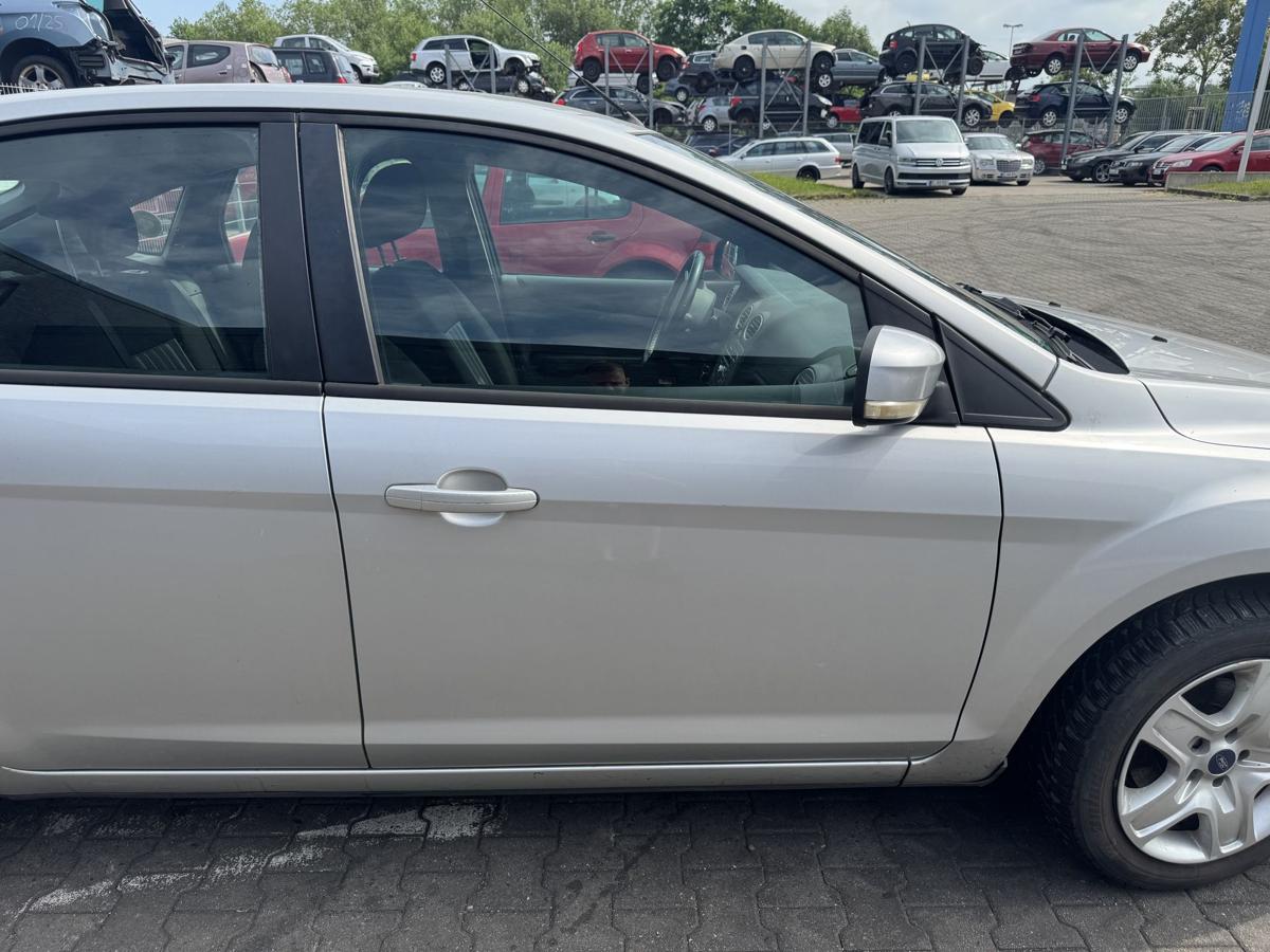 Ford Focus 2 original T&uuml;r vorn rechts Polar Silber 5-T&uuml;rer Facelift Bj.2009