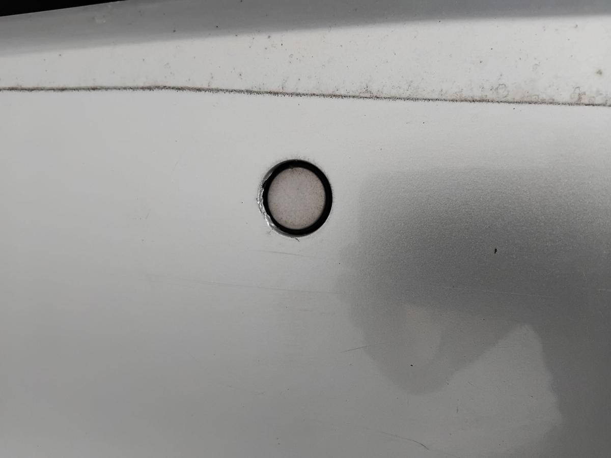 VW Jetta VI 162 original Stossf&auml;nger Sto&szlig;stange hinten mit PDC reflexsilber LA7W BJ2012