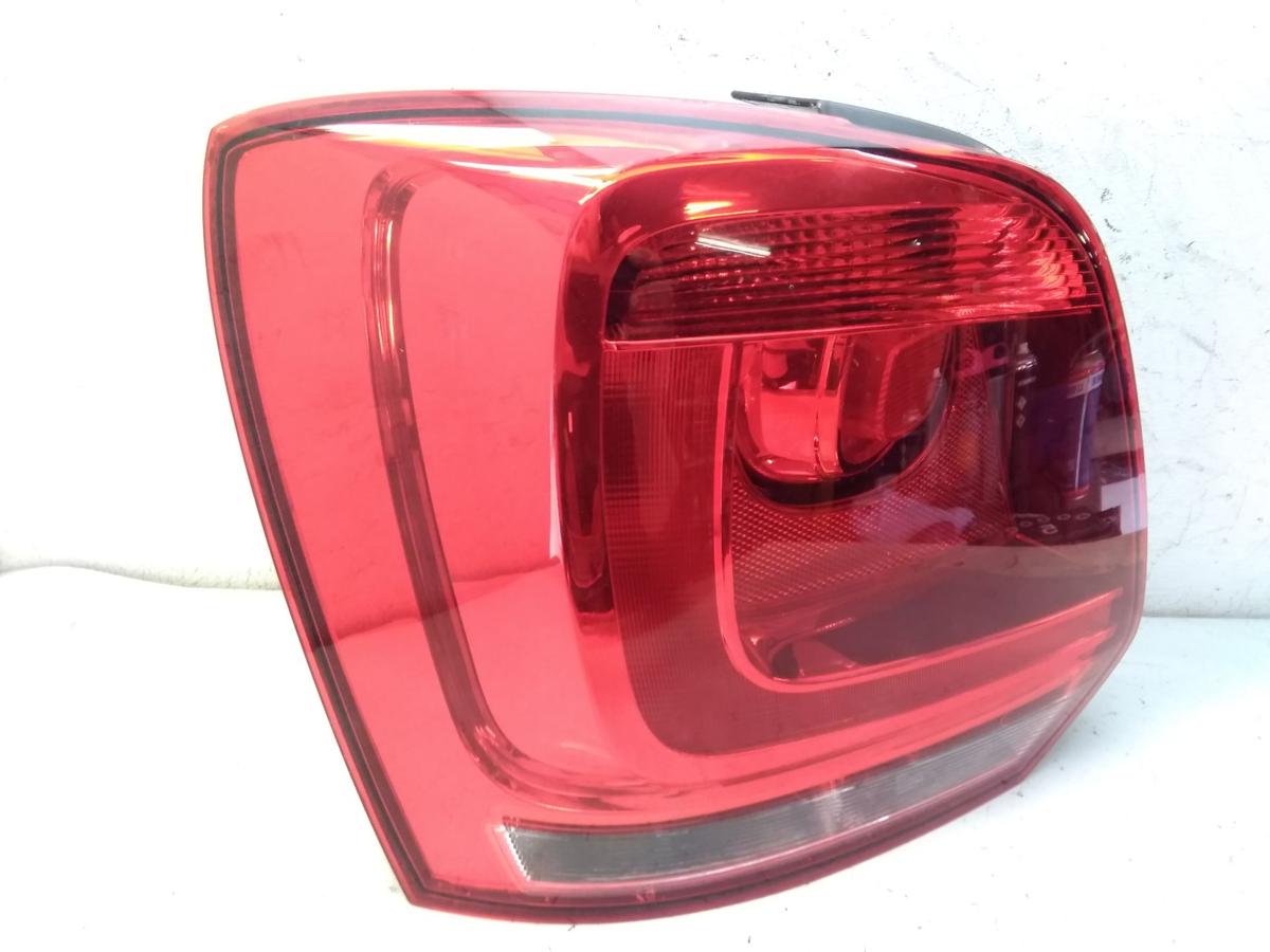VW Polo 6R original R&uuml;ckleuchte Heckleuchte links Bj.2010