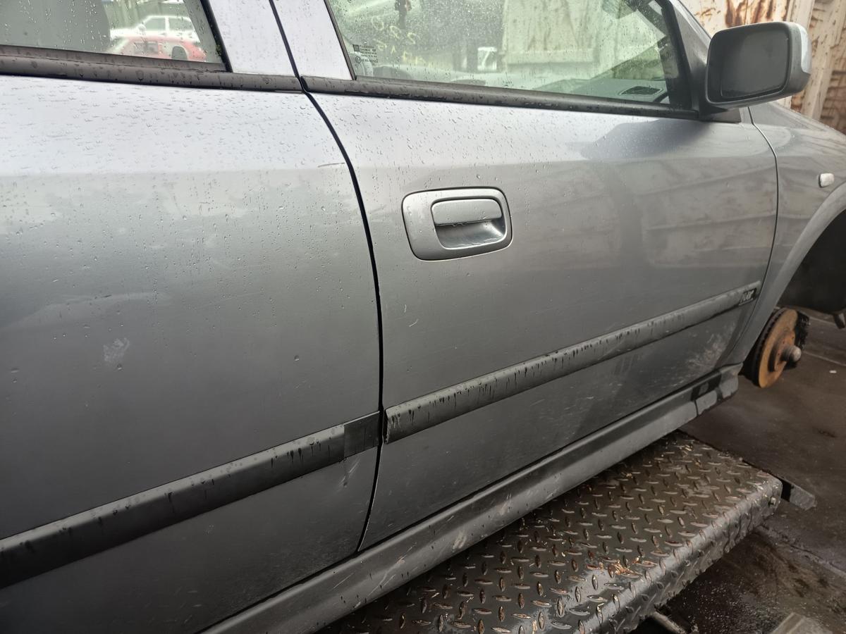 Opel Astra G Caravan Bj 2003 Facelift original Tür vorn rechts Z163 Lichtsilber