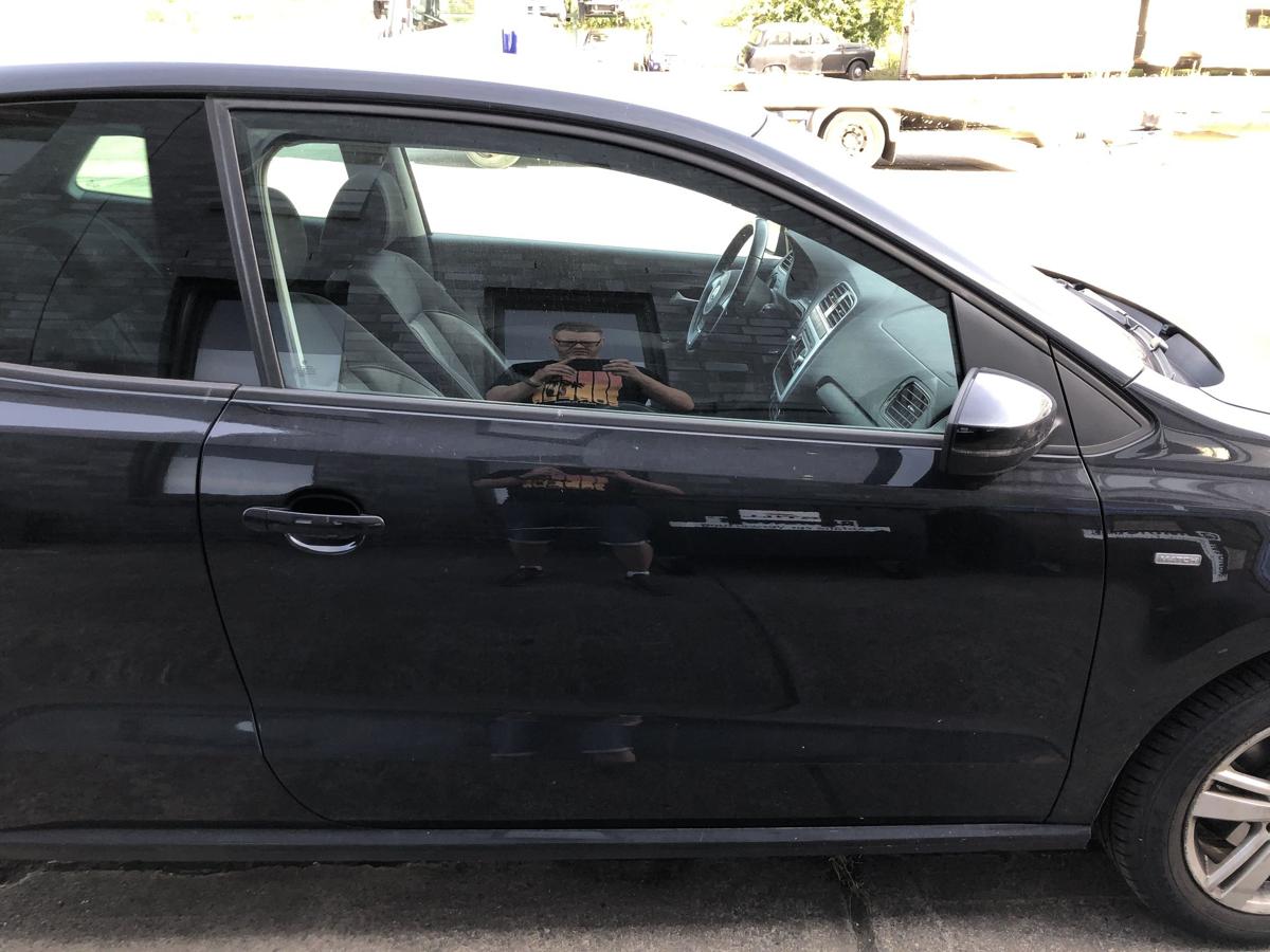 VW Polo 6R Tür vorn rechts Beifahrertür nur für 3 türer LC9X Deep Black Perl