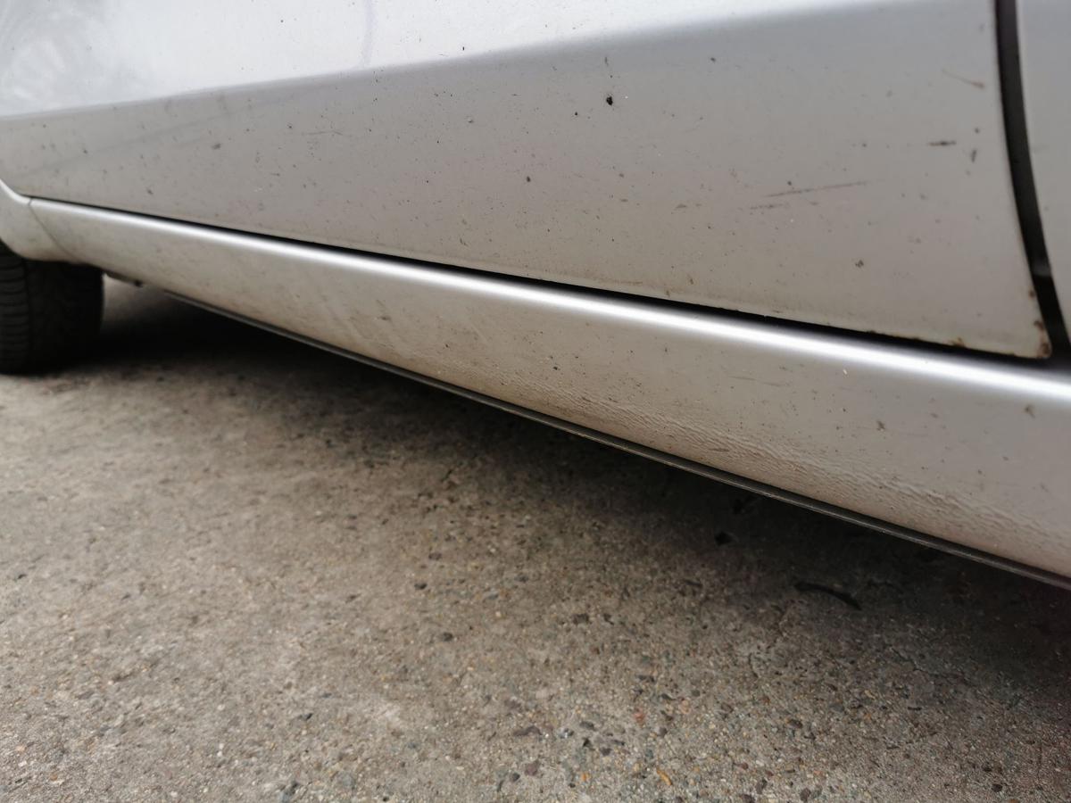 Toyota Yaris XP9 Fahrertür Autotür Tür Rohbautür vorn links 1E7 Silver Pearl FRA