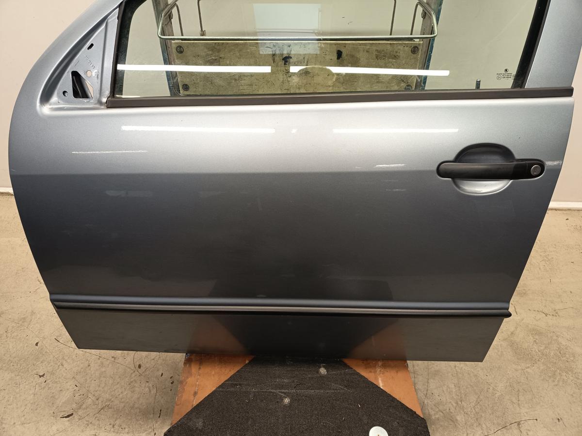 Skoda Fabia 6Y original T&uuml;r vorne links LF7U Stone Grey Metallic Baujahr 2004