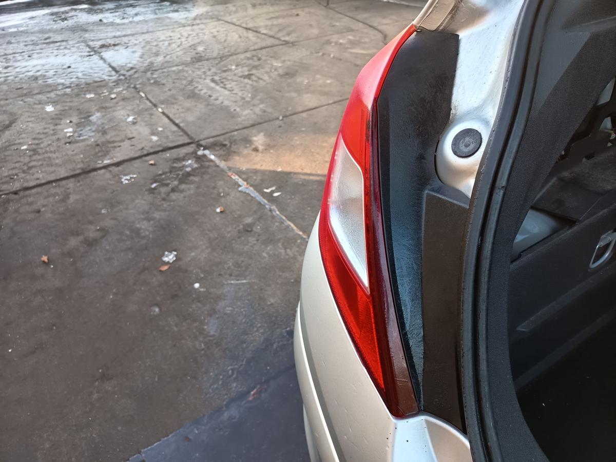 Opel Corsa D original R&uuml;ckleuchte links Heck/Schluss/Licht Bj 2007