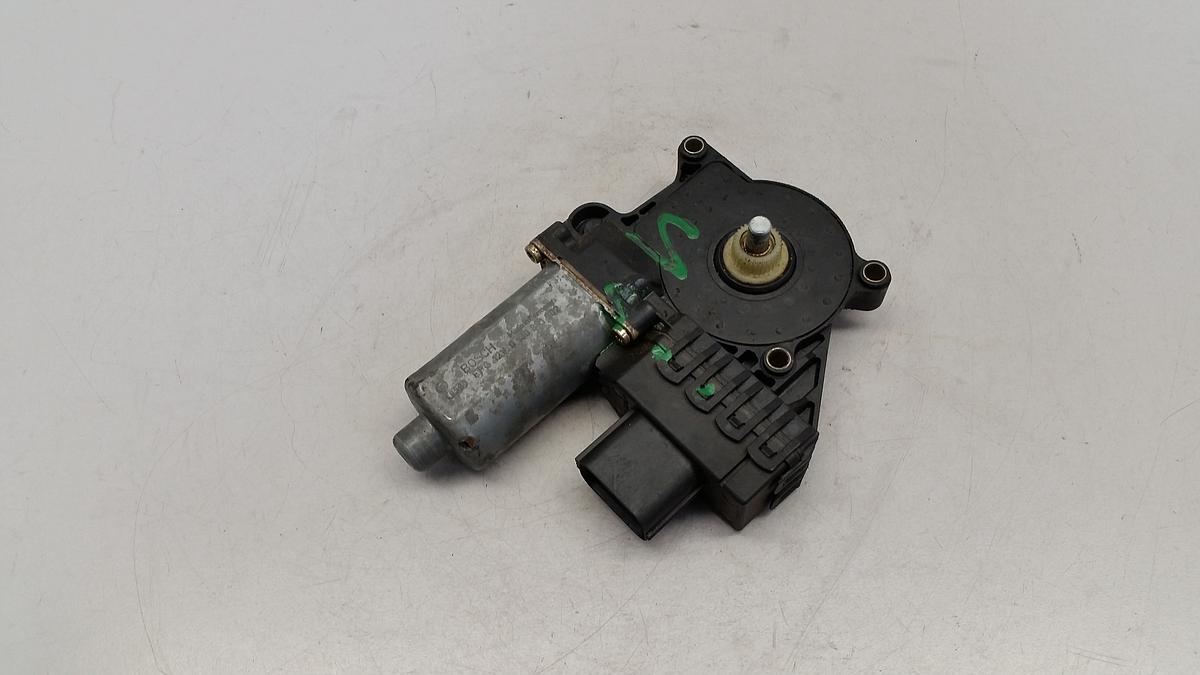 Ford Focus DAW orig Motor Fensterheber rechts hinten Bj 1998 0130821902