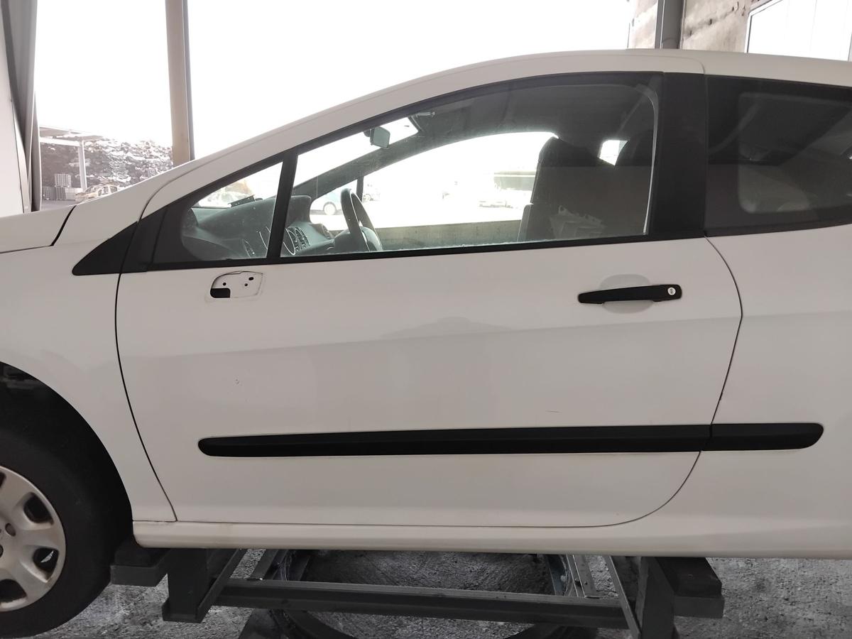Peugeot 308 I T&uuml;r vorn links Fahrert&uuml;r EWP Schneewei&szlig; 3-t&uuml;rig BJ2010