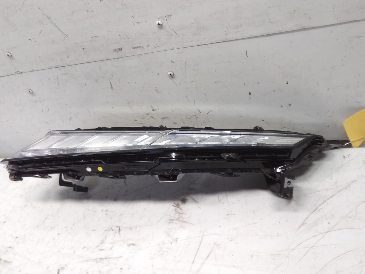 Mitsubishi Eclipse Cross original LED Tagfahrleuchte Scheinwerfer vorn links oben
