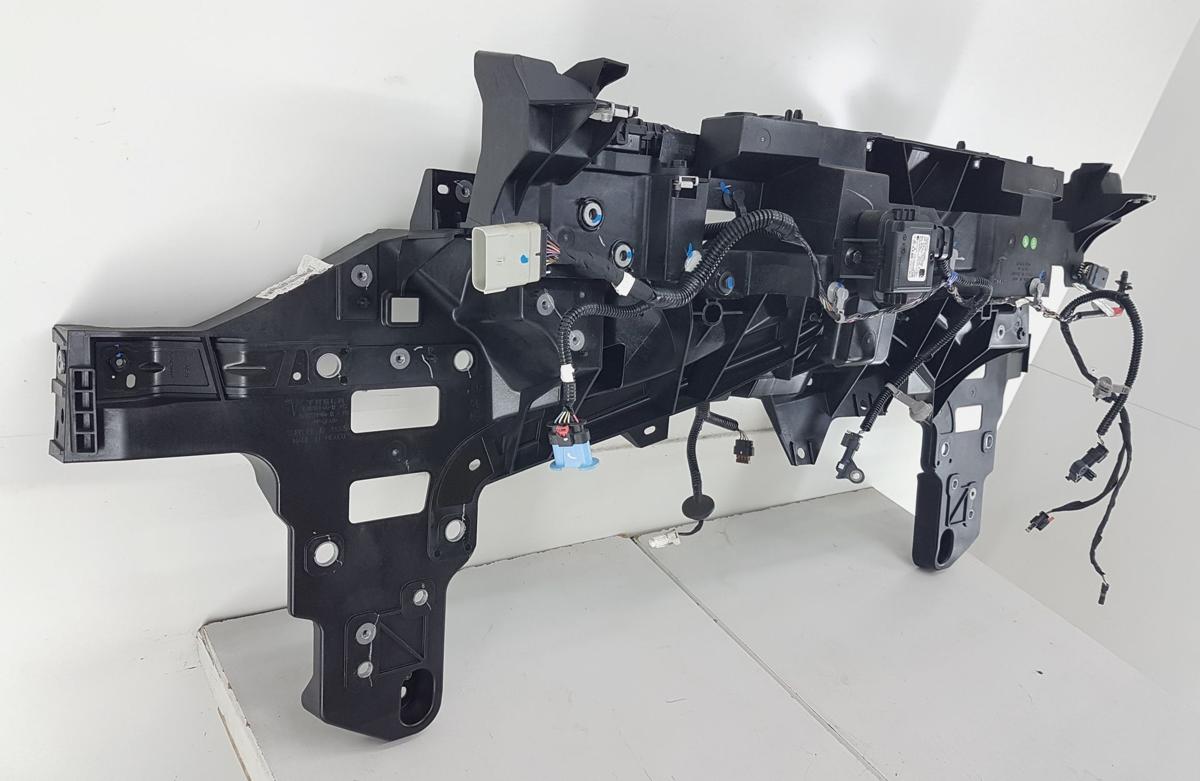 Tesla Model X Schlosstr&auml;ger Frontverkleidung Bj2022 1608181-00-B Model ab 2021