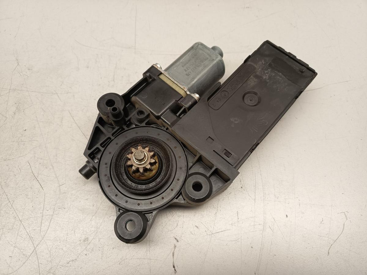 Renault Scenic III original Motor Fensterheber vorne links 807310021R Bj 2009