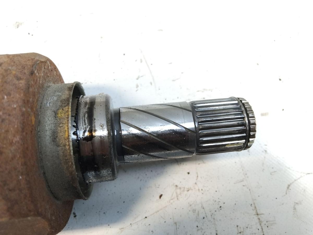 Nissan Qashqai J10 Antriebswelle Gelenkwelle vorn links 2.0 104kw Bj.2011