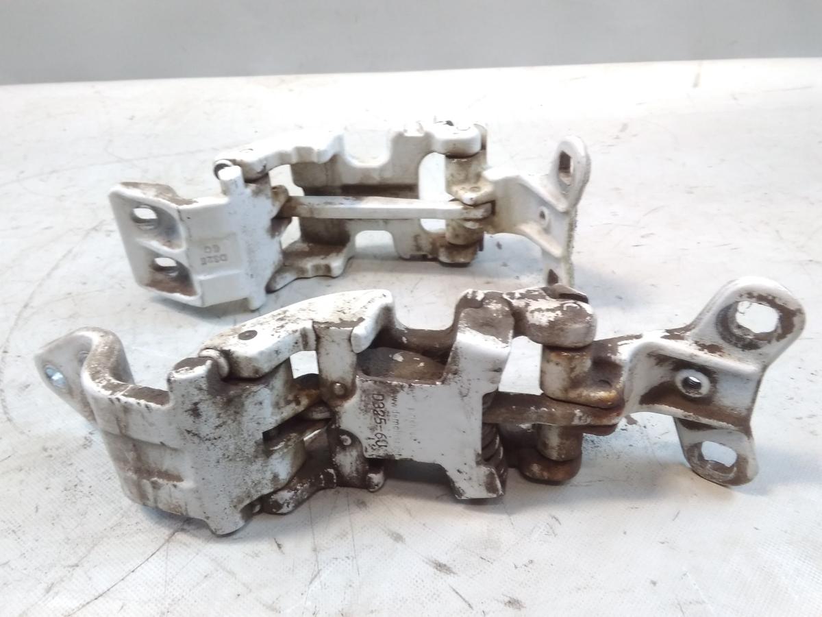 Peugeot Boxer 3 Typ 250 original Satz 270-Grad Heckt&uuml;rscharniere links Bj.2017