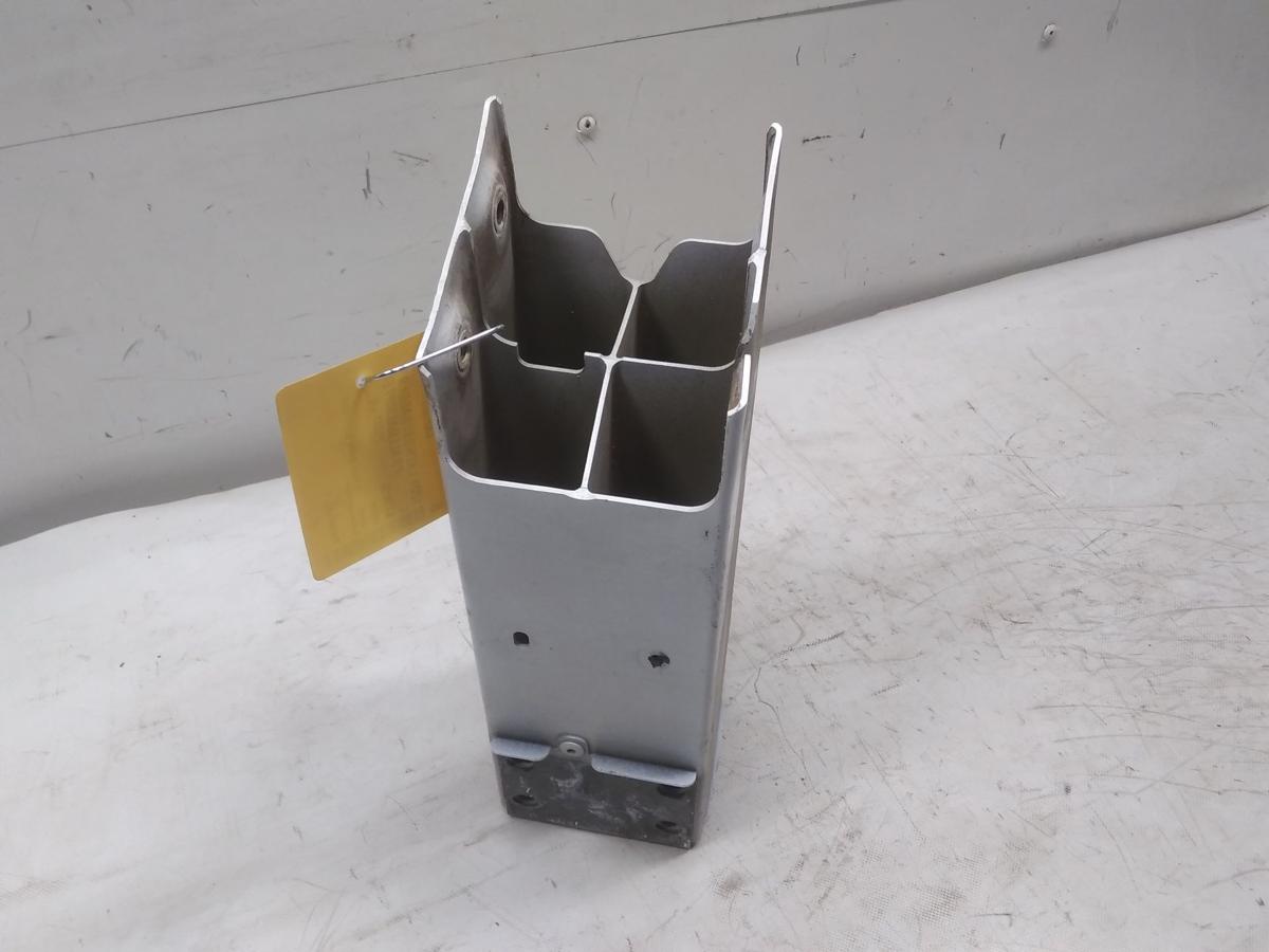 Tesla Model 3 original Aufpralldämpfer Langsträger vorn links 108814800F BJ2019