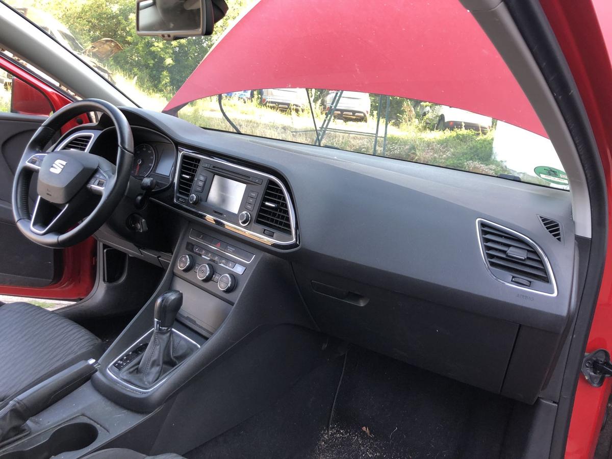 Seat Leon 5F Armaturenbrett Armaturentafel Cockpit Dashboard OEM