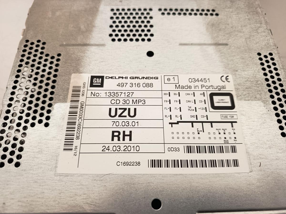 Opel Corsa D Bj 2012 original Radio CD 30 MP3 entheiratet zur&uuml;ckgesetzt