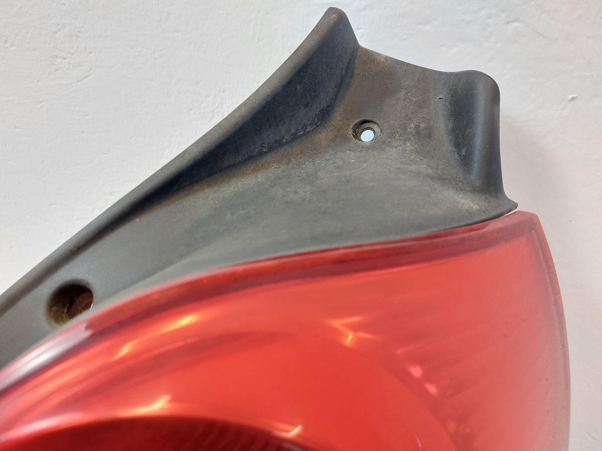Renault Clio 3 III R Rückleuchte rechts Rücklicht Heckleuchte 3 türer
