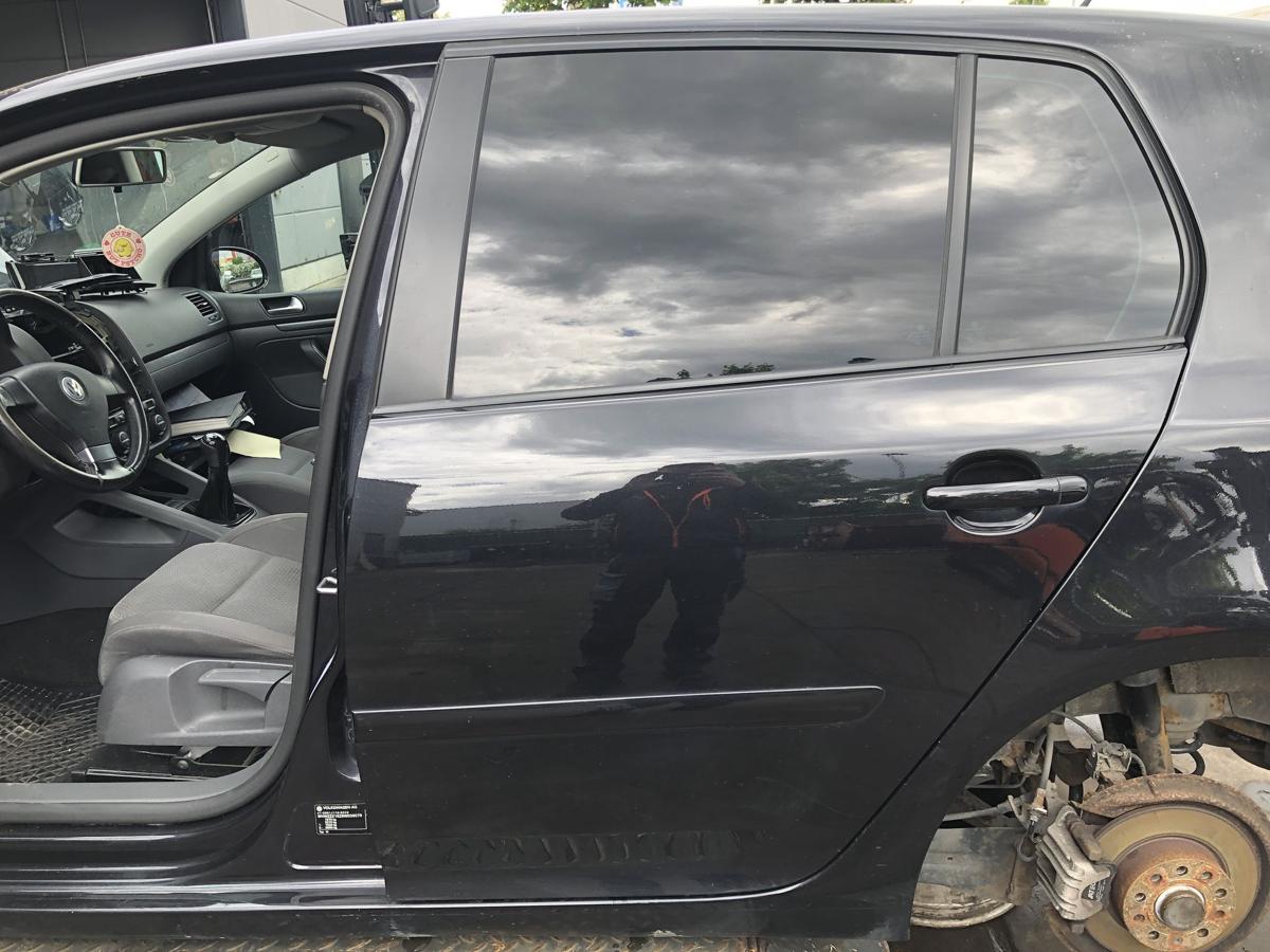 VW Golf V Limo original Tür hinten links Fond C9Z Black magic Bj 2008