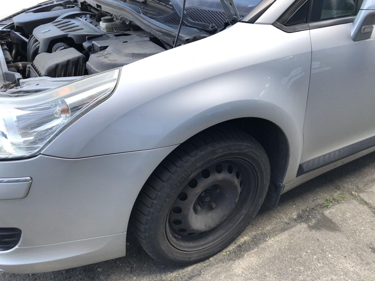 Citroen C4 Typ L Kotfl&uuml;gel vorn links Fahrerseite Plastik EZR Aluminium Grau