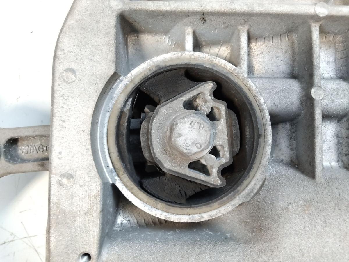 Audi A3 8P Facelift original Vorderachstr&auml;ger Aggregatetr&auml;ger 1.4TFSI Bj.2010