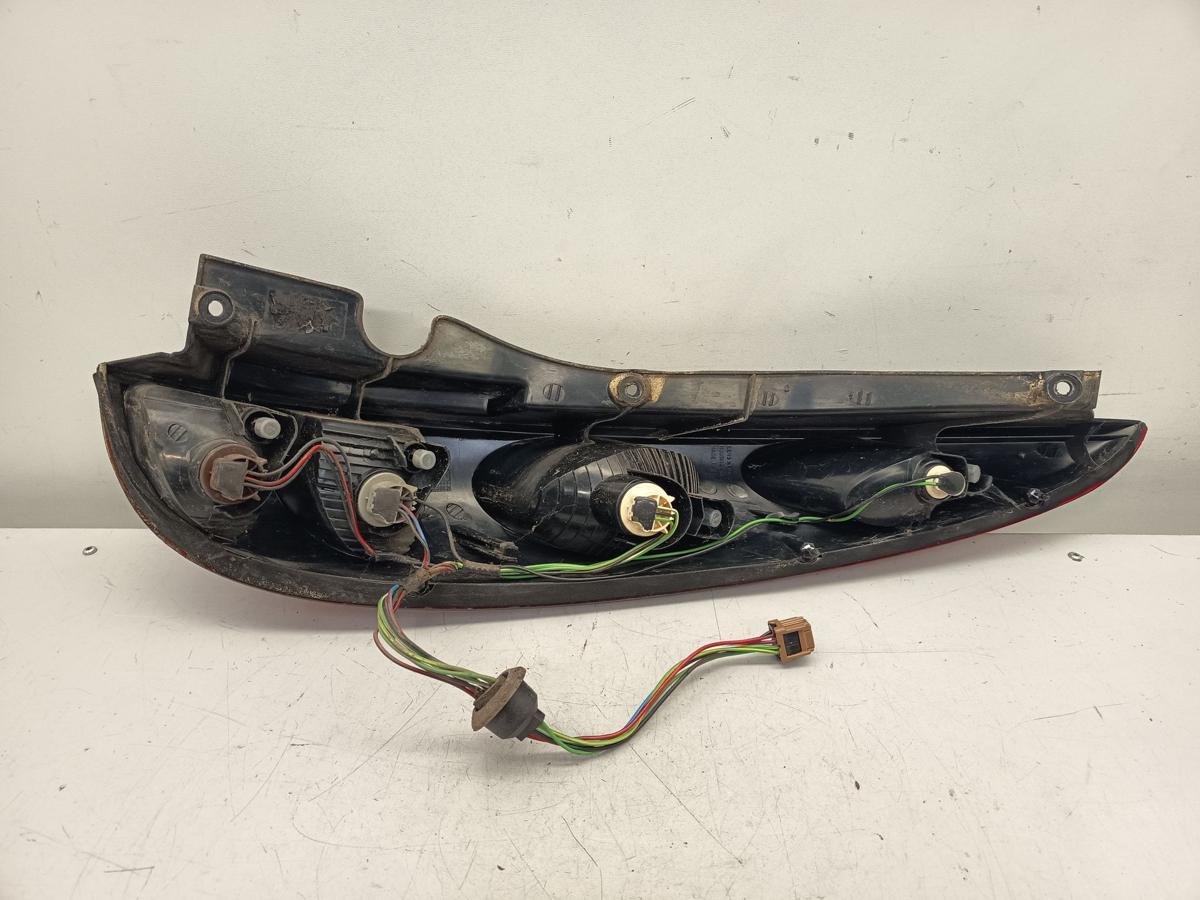 Nissan Almera Tino original R&uuml;ckleuchte links Heckschlusslicht Bj 2005