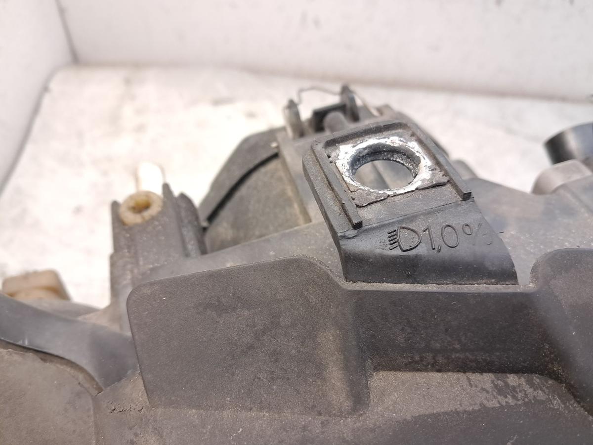Audi A4 B5 Facelift original Scheinwerfer rechts Valeo mit LWR Bj.2000