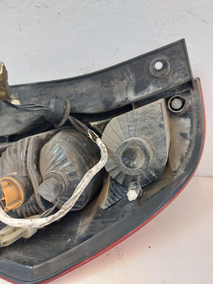 Opel Agila B Typ FXB R&uuml;ckleuchte rechts R&uuml;cklicht Heckleuchte OEM Schlusslicht