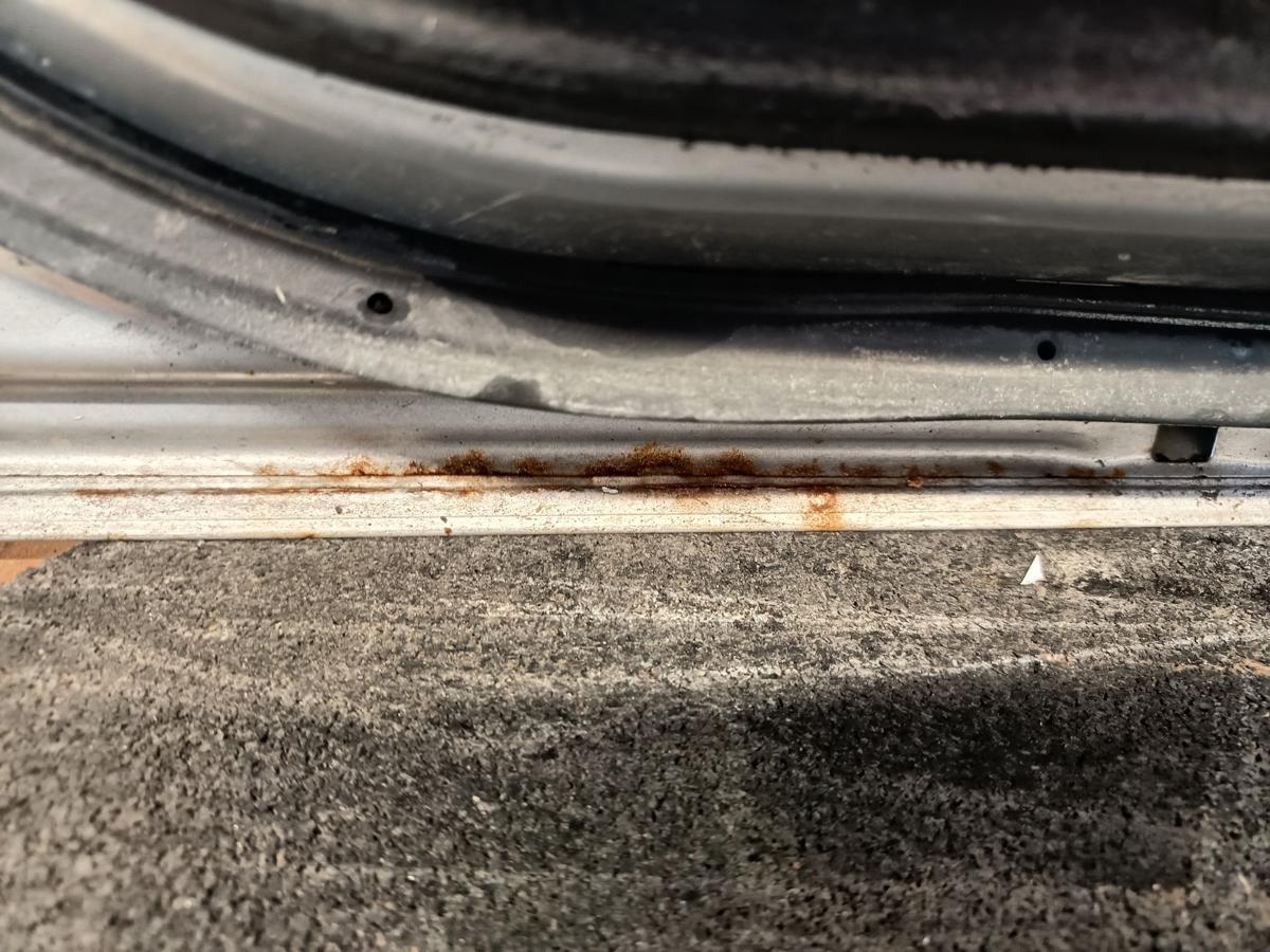 Subaru Forester SH original T&uuml;r vorne links C3S Spark Silver Bj 2008