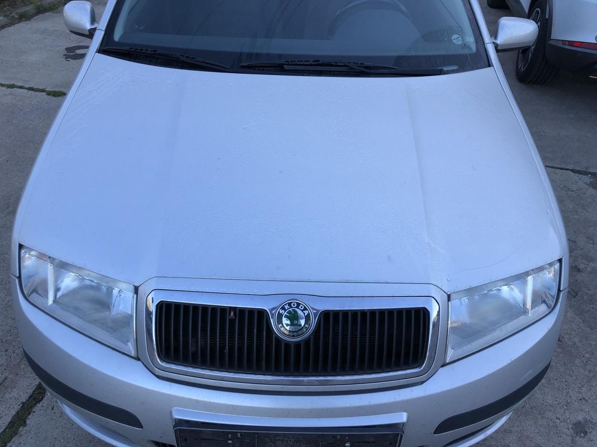 Skoda Fabia 6Y Combi Motorhaube Haube Klappe Deckel vorn LF7T Diamantsilber