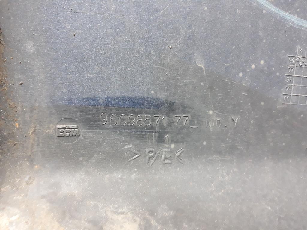 Peugeot 306 9609857177 original Stossfänger Stoßstange vorn BJ1996 blau