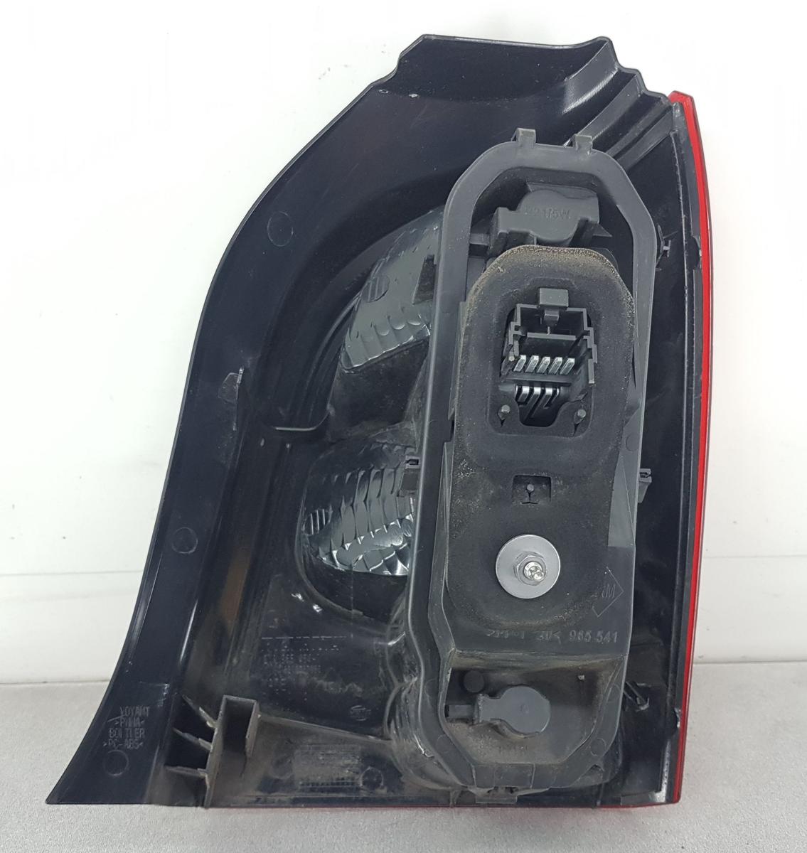 Renault Twingo II Rückleuchte Rücklicht links 8200387888 Bj2010 Modell bis 2012
