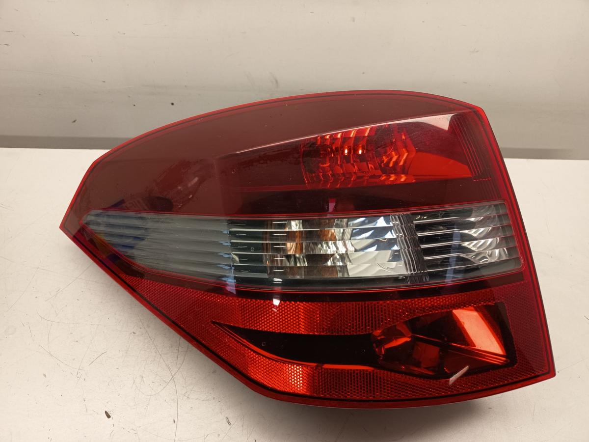 Renault Laguna III Kombi orig R&uuml;ckleuchte links vor Facelift Bj 2010