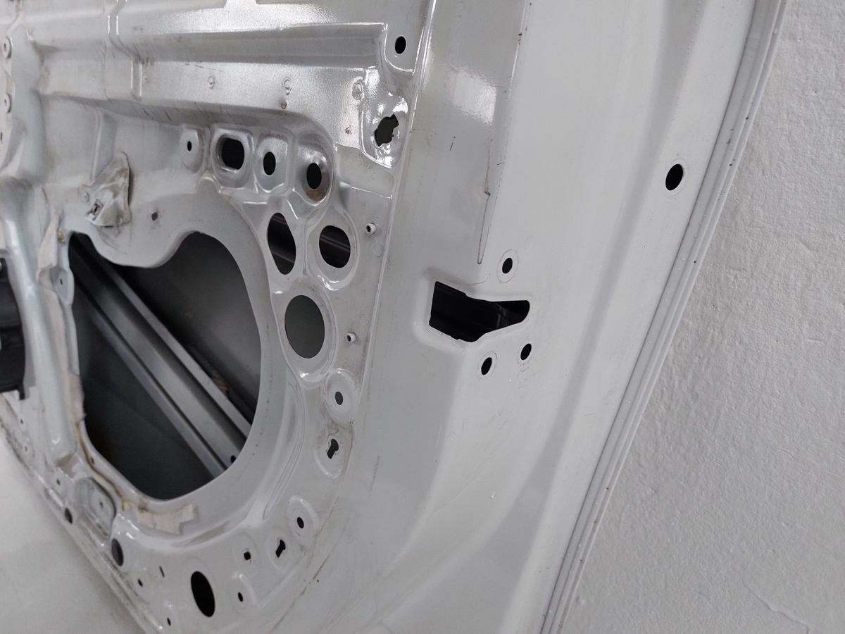 Mercedes Citan W420 Tür vorn rechts Beifahrertür im Rohbau leichter Brandschaden
