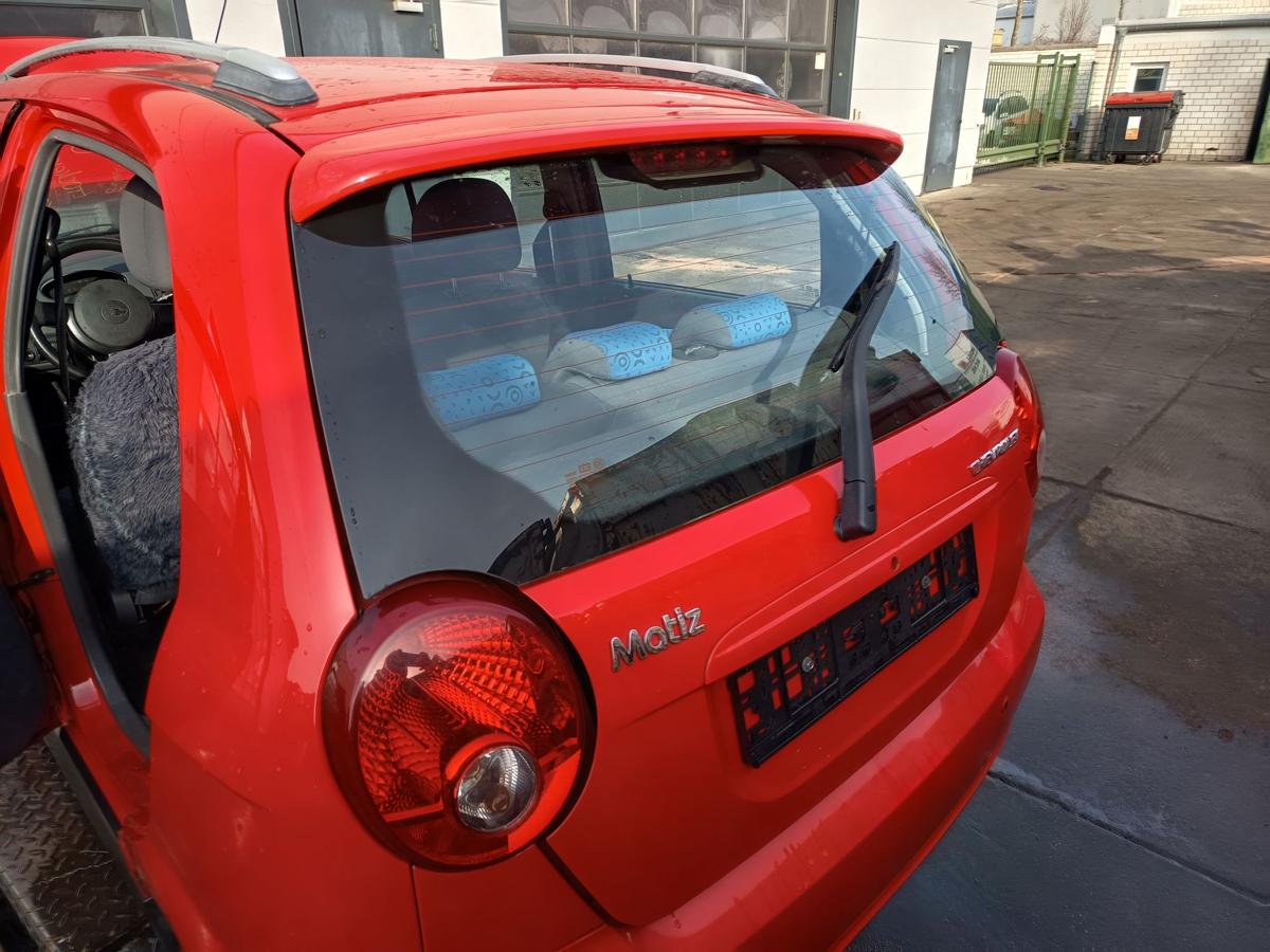 Chevrolet Matiz M200 original Heckklappe mit Scheibe 71U Super red Bj 2009