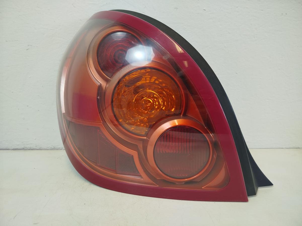Nissan Almera N16 Facelift ab 2002 R&uuml;ckleuchte links R&uuml;cklicht Heckleuchte