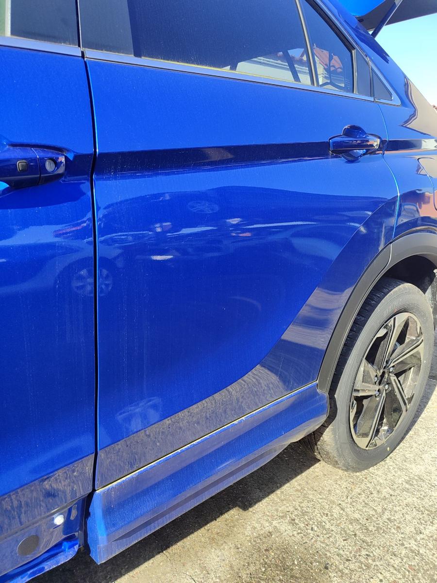 Mitsubishi Eclipse Cross original T&uuml;r links hinten D06B blau T&uuml;rscheibe