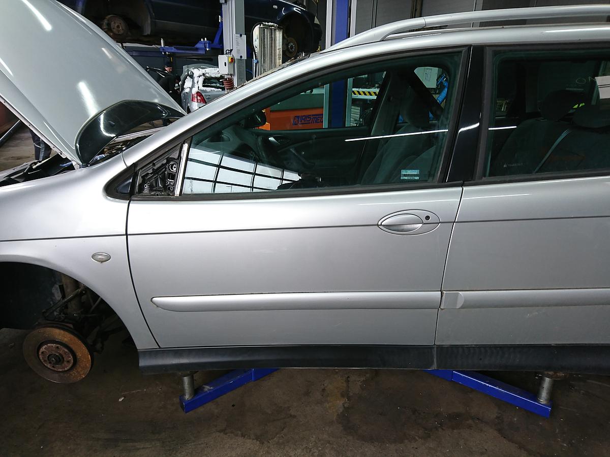 Citroen C5 Kombi orig Tür VL Fahrertür EZR Alu grau met vor Facelift Bj 01-04